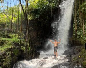 13b8ac9b-2f20-456b-b480-81925080db7b